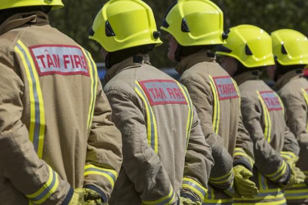 North Wales Fire and Rescue Service dealt with 33 controlled burning calls over the weekend.